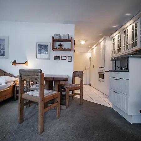 Paradies 607 * Αρόζα